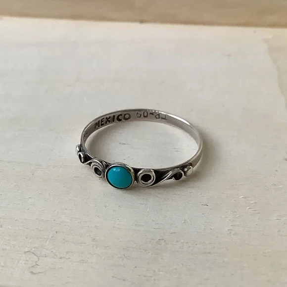 New vintage silver ring - Picture 1 of 9